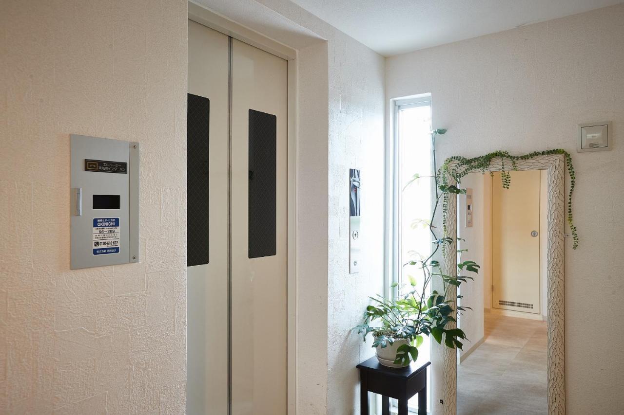 New Normal Hotel In Nago ニューノーマルホテルイン名護 المظهر الخارجي الصورة